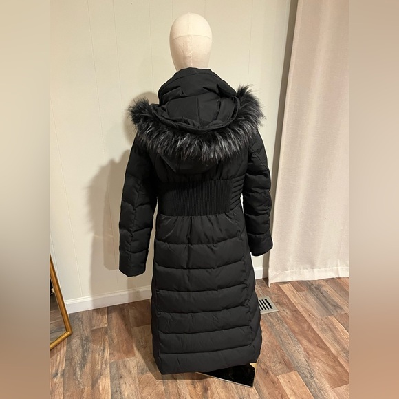 Orolay Long Puffer Down Coat with Fur Hood, Waterproof, Windproof, Warm - Picture 12 of 16